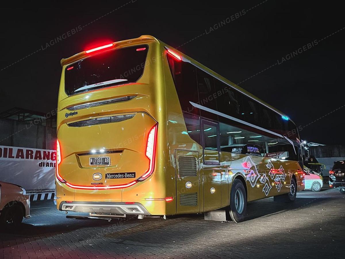 4. Teruslah tampil dengan gaya futuristis