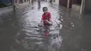 Sebelumnya, sejumlah wilayah Jakarta diguyur hujan deras pada Senin (4/8/2025) sore ini. (merdeka.com/Arie Basuki)