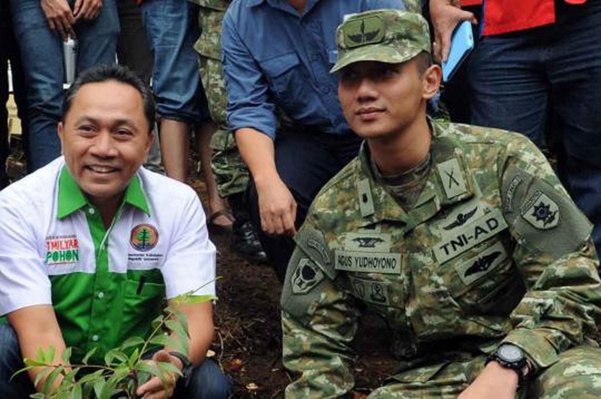 Agus Yudhoyono bersama Menhut tanam pohon di Bogor