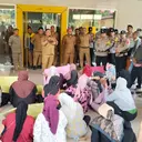 17 Tahun Krisis Air, Emak-emak Geruduk Kantor Dinas PU