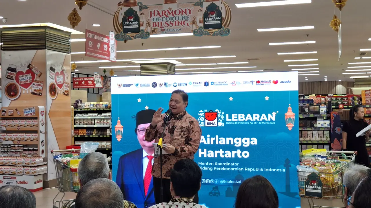 Menteri Koordinator Bidang Perekonomian, Airlangga Hartarto dalam peluncuran Program Belanja di Indonesia Aja atau BINA Lebaran 2026. (Liputan6.com/Arief)