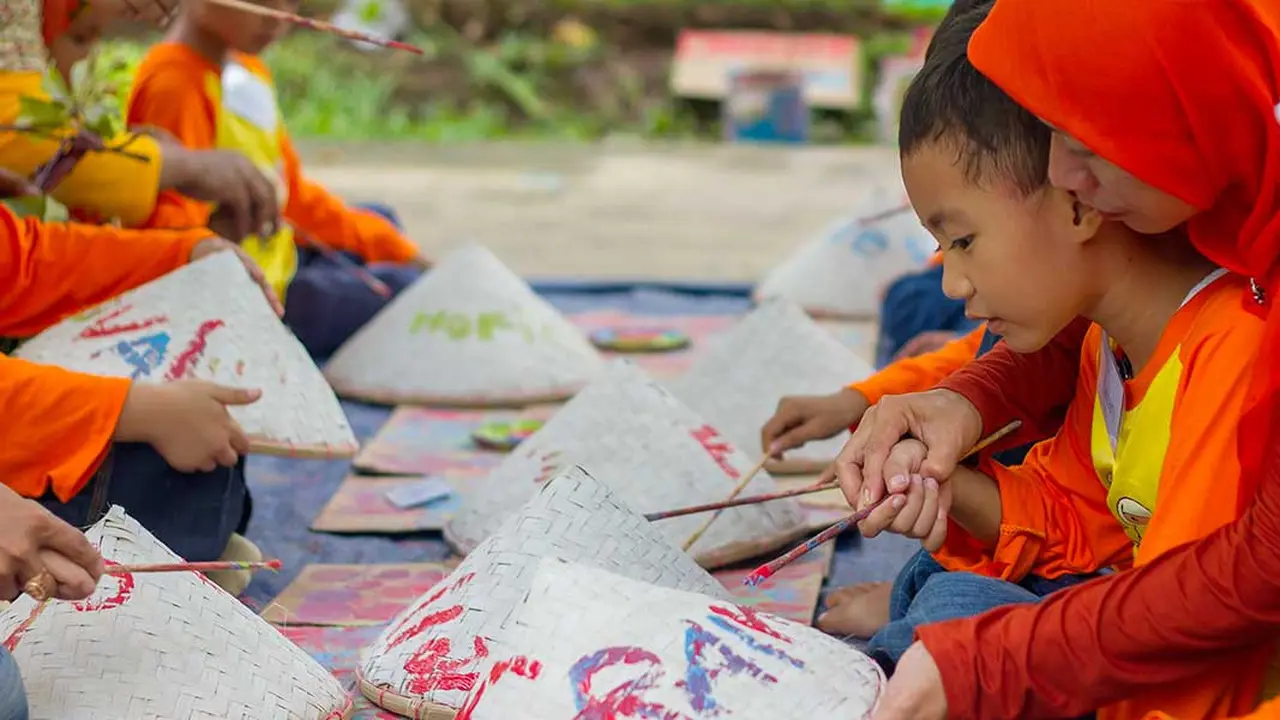 Kampung Wisata Cinangneng di Bogor, Liburan Seru Sambil Belajar Ala Pedesaan