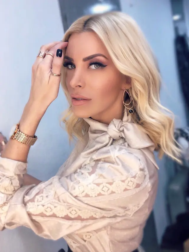 Katerina Kainourgiou (Instagram/ katken85 - https://www.instagram.com/p/Brpc3GVBe3I/)
