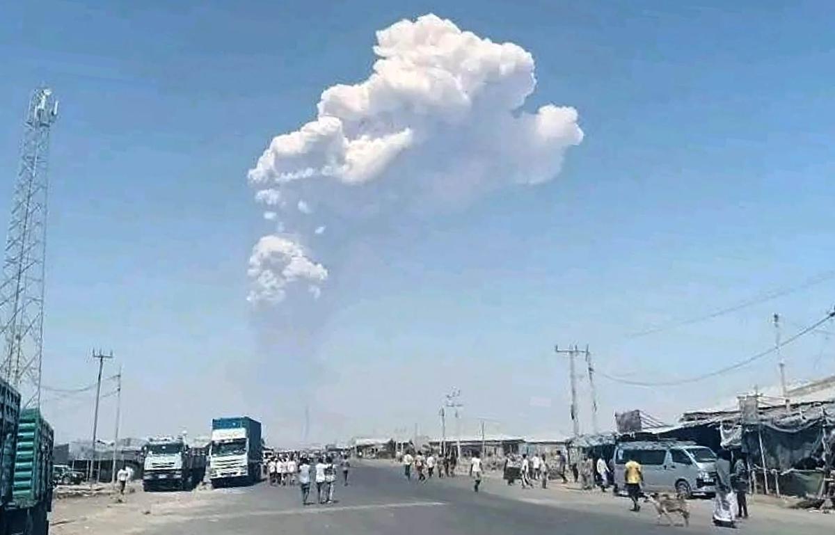 FOTO: Gunung Hayli Gubbi di Ethiopia Meletus untuk Pertama Kalinya dalam 12.000 Tahun