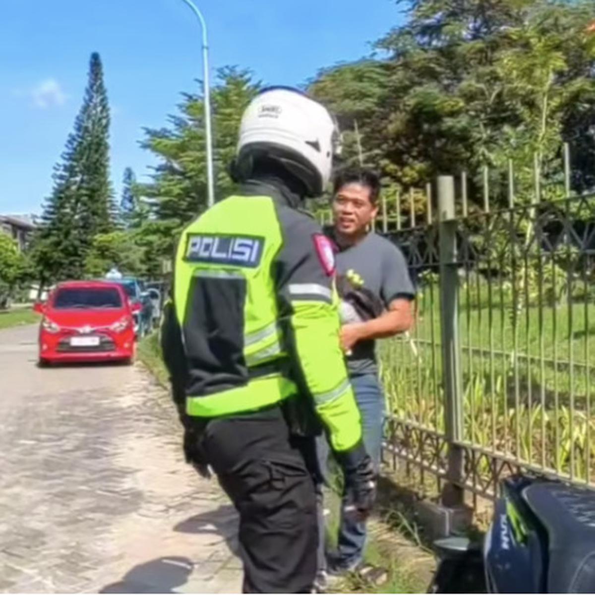 polisi hukum pemotor