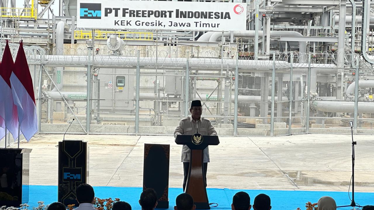 Prabowo Puji Jokowi saat Resmikan Pabrik Emas Freeport di Gresik: Namanya Takdir, Dirintis Beliau Diresmikan Saya