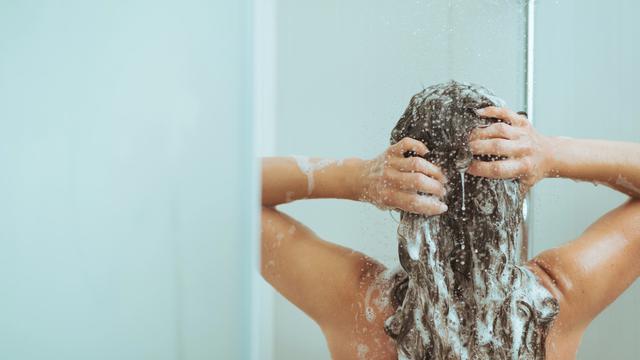 Rambut Rusak karena Bleaching? Ini Cara Ampuh Mengembalikan Kesehatan Rambut dengan Perawatan Tepat