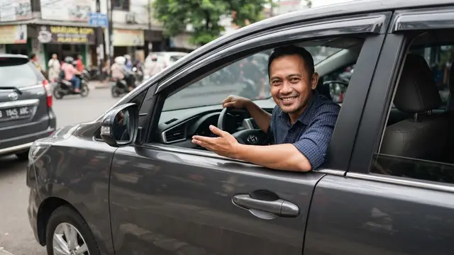 Menawarkan Antar Jemput Tanpa Diminta