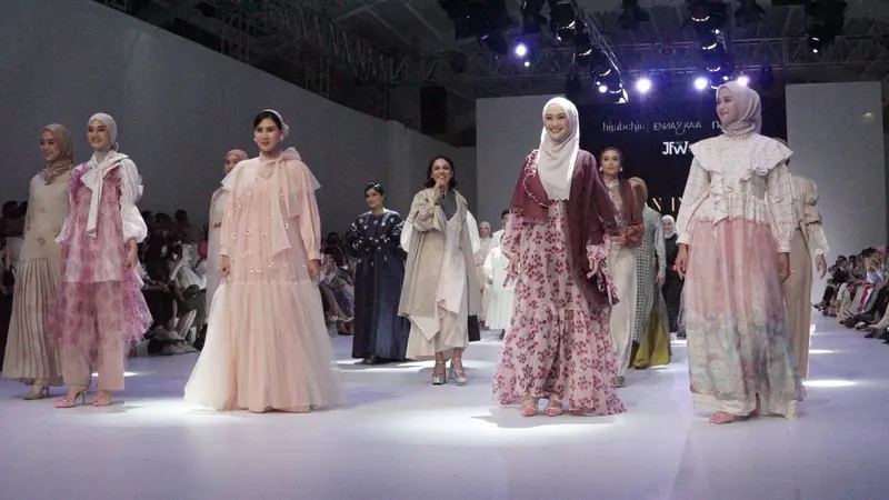 3 Desainer Muslim Hadirkan Woman in Rhythm di JFW 2023