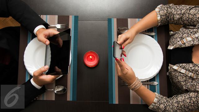 Kencan Online Kencan di Dunia Maya Pacaran di Internet