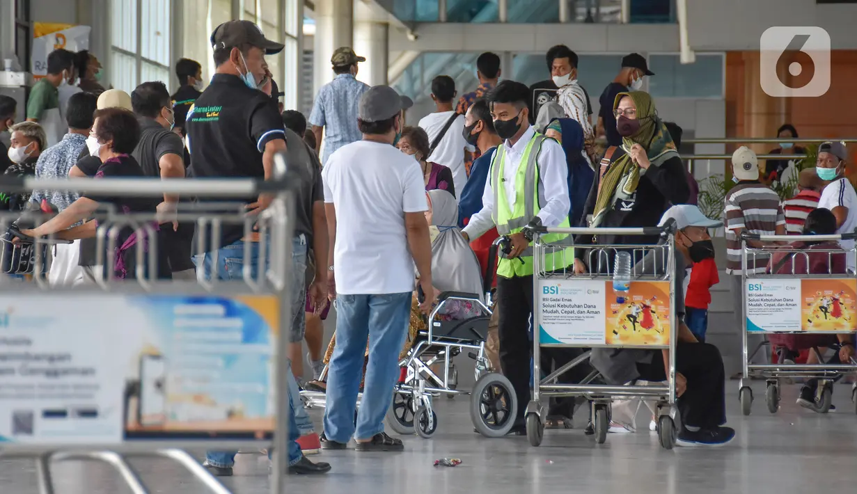 Pemerintah Provinsi NTB memperkuat perekonomian lewat Industri Pariwisata dan berkolaborasi dengan Bank Syariah Indonesia untuk menjadi role model pariwisata halal di Indonesia. Pariwisata halal menjadi pasar yang menjanjikan menyusul melonggarnya PPKM. (Liputan6.com/Rizki)
