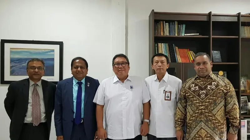 PT Indra Karya (Persero) menjalin kerjasama dengan BUMN India, Wapcos Limited, dalam proyek pembangunan sistem irigasi Wadaslintang di Kebumen-Jawa Tengah. Dok