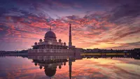 Supaya nggak ketinggalan, ini jadwal sholat, Imsakiyah, dan buka puasa hari ke-8, 24 Mei 2018. (Foto: Paul Reiffer)
