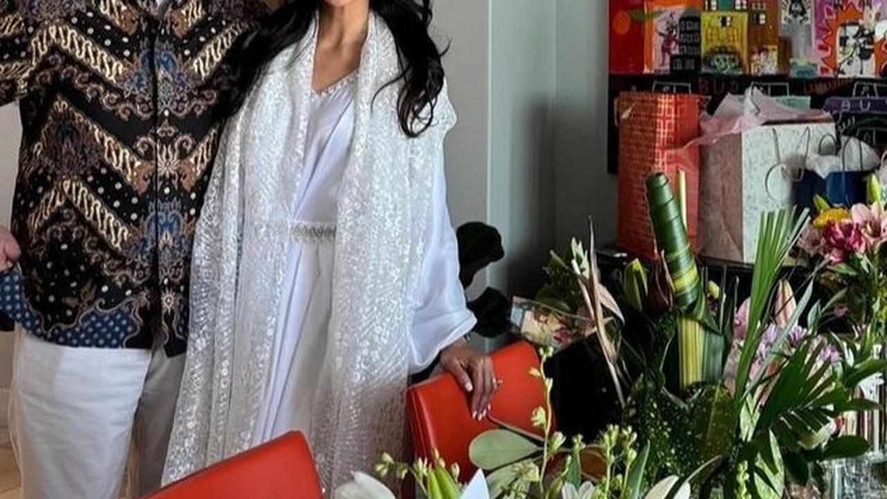 Tidak hanya merayakan momen penting tersebut, Farah juga memperkenalkan kekayaan kuliner Indonesia kepada tamu-tamu di Amerika. <br>