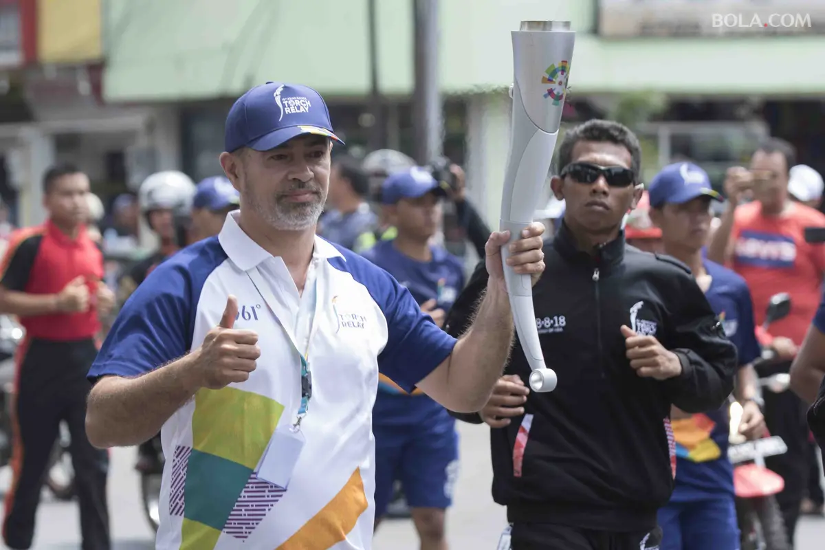 Pascal Wilmar Torch Relay Palembang