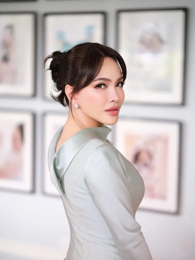 Manglingi, Penampilan Terbaru Shandy Aulia dengan Timeless Makeup dan Full Lips Jadi Sorotan Warganet
