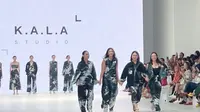 K.A.L.A Studio di panggung JFW 2024 melalui fashion show yang berlangsung pada Jumat, 28 Oktober 2023. (Dok: Instagram K.A.L.A Studio)