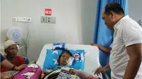 Perjuangan Lansia Asal Konawe Utara Menemani Sang Istri di Rumah Sakit