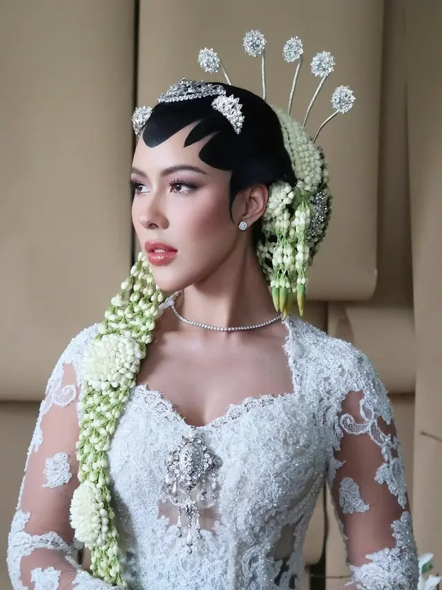 Pesona Ayu Patricia Schuldtz Saat Dipinang Cucu Soeharto, Cantik Maksimal dalam Pulasan Soft Makeup