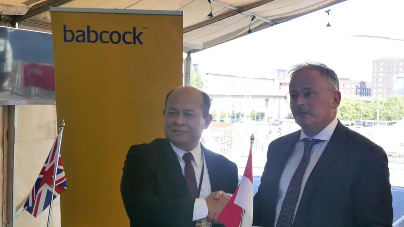 Dirut PAL Kaharuddin Djenod dan CEO Babcock, David Lockwood setuju proyek kapal perang Arrowhead.