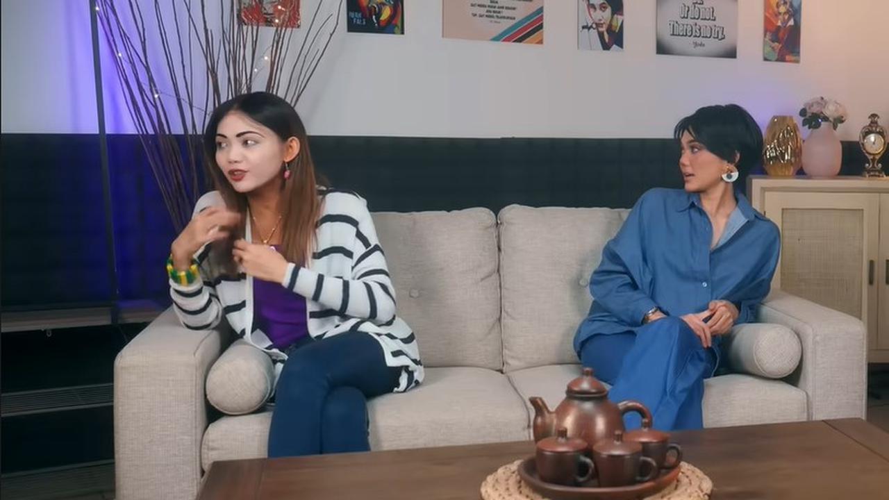 Bikin Acara Talkshow, Rina Nose Undang Dirinya Sendiri Jadi Bintang Tamu - Kocaknya Disebut Another Level