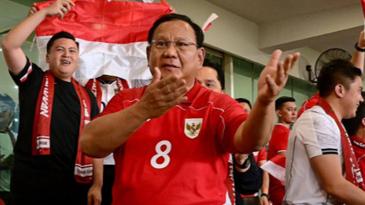 Saking Gembira, Presiden Prabowo Langsung Keluarkan Gaya Andalan Usai Timnas Indonesia Tumbangkan China