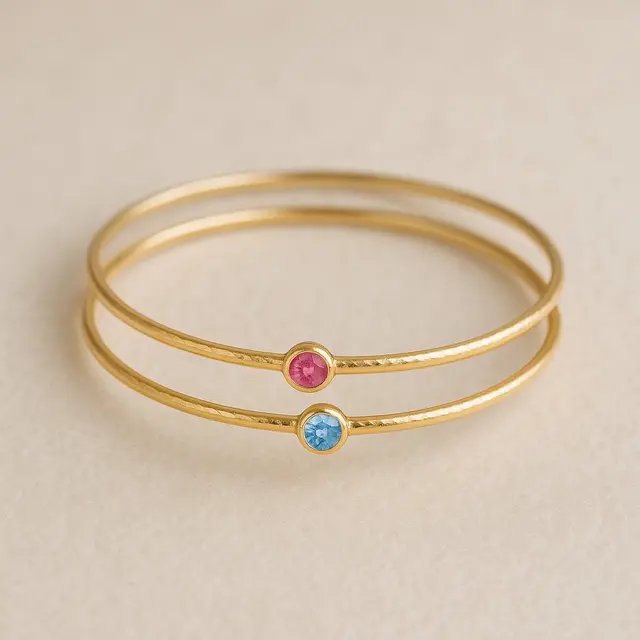 Model Gelang Emas Permata Kecil untuk Ibu-ibu Usia 40 Tahun (Foto: ChatGPT)