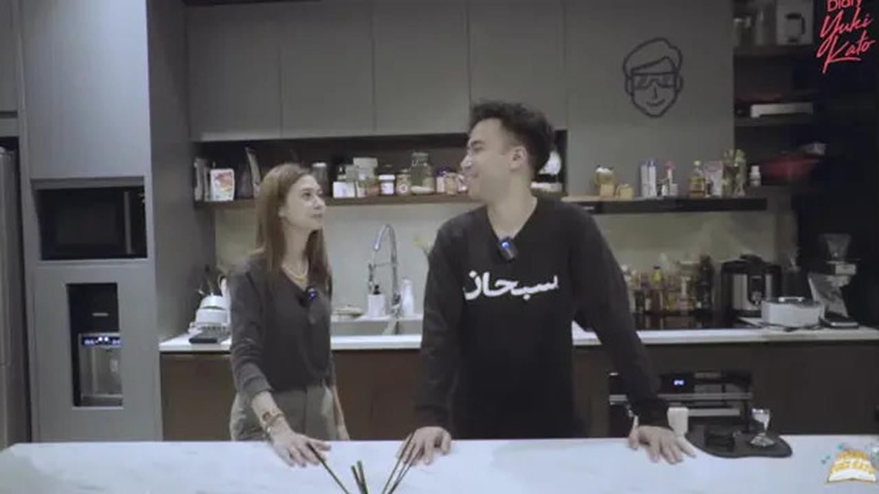 Dapur Minimalis dan Modern Milik Vidi Aldiano, Elegan dan Fungsional