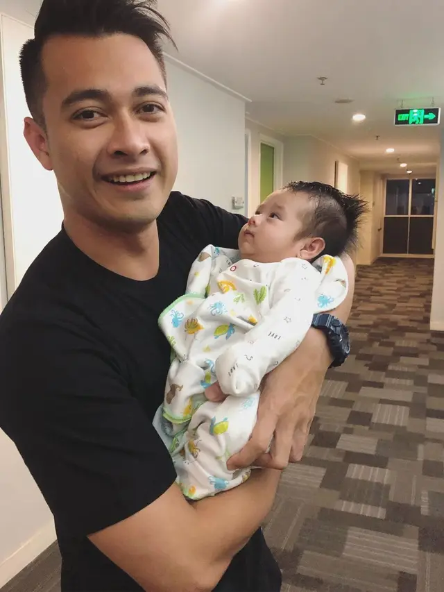 Momen Eza Gionino Bareng Nichole Zalya (sumber: Instagram/ezagio)