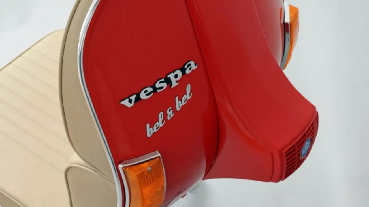 Kursi Retro yang Menawan dari Vespa Tua