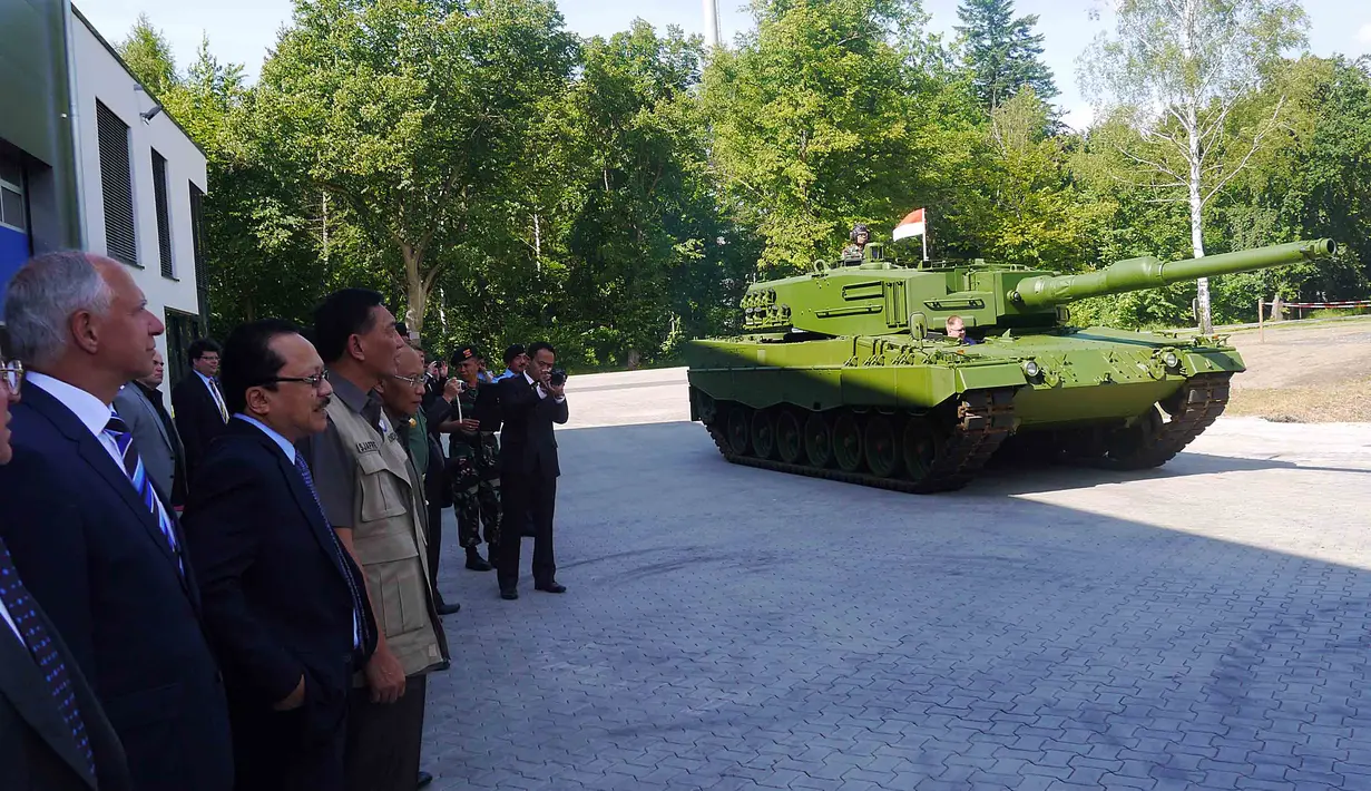 Pembelian tersebut merupakan upaya modernisasi alutsista termasuk dalam rencana strategis (Renstra) yang disusun pemerintah dan TNI, Jerman, Kamis (26/6/2014) (Liputan6.com/ Foto Dok Kemhan)
