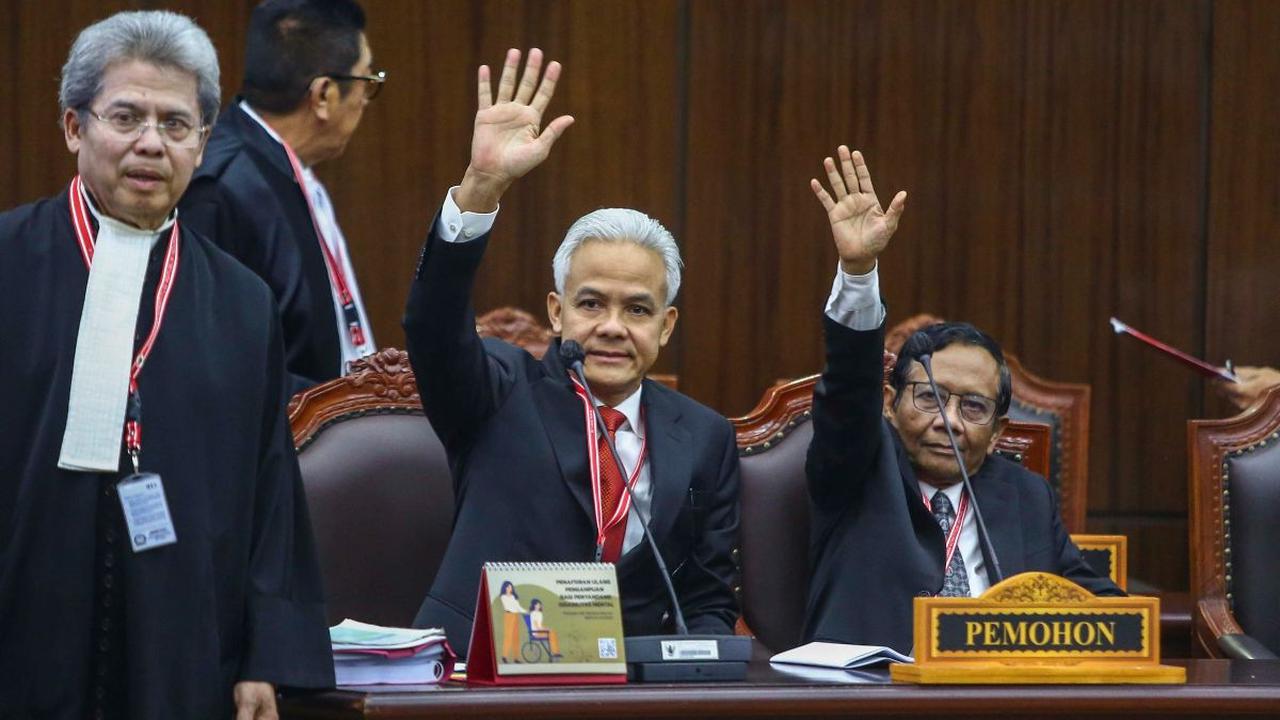FOTO: Sidang Sengketa Pilpres, Tim Hukum Ganjar-Mahfud Tuntut Pemilu Ulang Tanpa Prabowo-Gibran