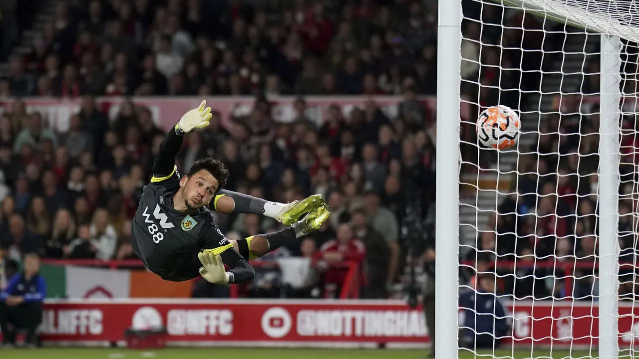 Foto: 5 Kiper Debutan yang Langsung Jadi Pilihan Utama di Premier League 2023 / 2024, Guglielmo Vicario Cemerlang Bareng Spurs