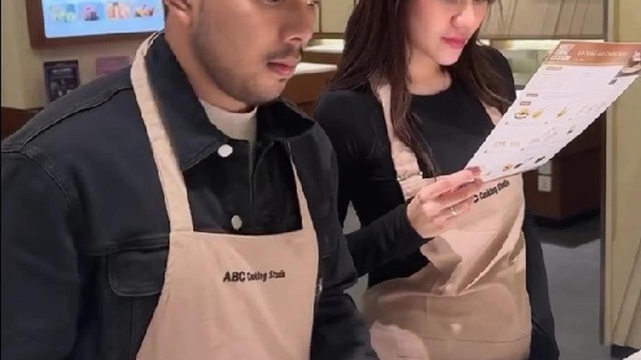 Potret Aaliyah Massaid dan Mahalini Ajak Suami Ikut Kelas Masak, Duo Bumil Ini Kompak Banget