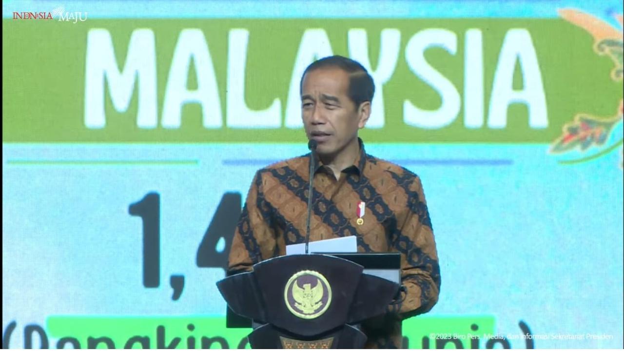 Presiden Joko Widodo atau Jokowi mengaku sangat semangat apabila diundang ke acara-acara yang berkaitan dengan mebel atau furniture.