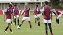 Pemain PSM Makassar, Ferdinand Sinaga, saat sesi latihan jelang laga Piala AFC di Stadion Madya, Jakarta, (9/3/2020). PSM Makassar akan berhadapan dengan Kaya FC. (Bola.com/M Iqbal Ichsan)
