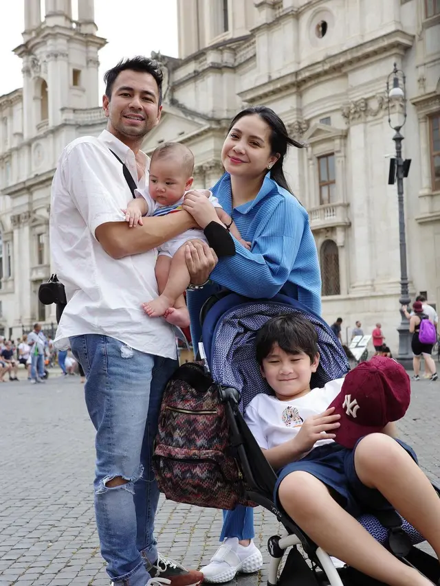 Raffi Ahmad dan Nagita Slavina (Instagram/raffinagita1717)