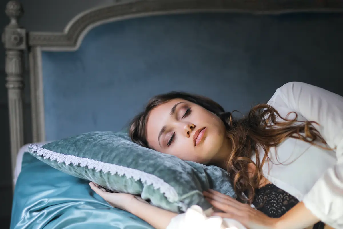 Ilustrasi tidur, mengalami mimpi
