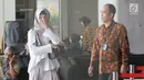 Ike Rahmawati adik kandung artis Inneke Koesherawati usai menjalani pemeriksaan oleh penyidik di gedung KPK, Jakarta, Rabu (8/8). Ike diperiksa sebagai saksi untuk tersangka Wahid Husein. (Merdeka.com/Dwi Narwoko)