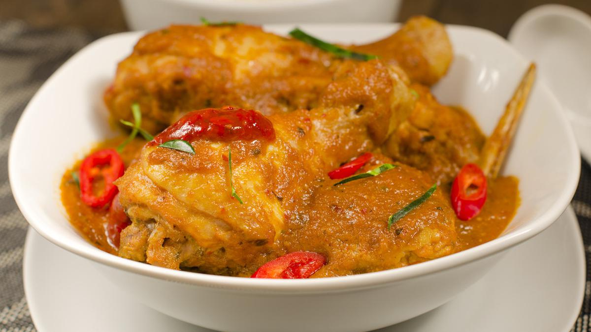 Ayam Tuturuga, hidangan khas Minahasa yang kaya rempah dan penuh cita rasa