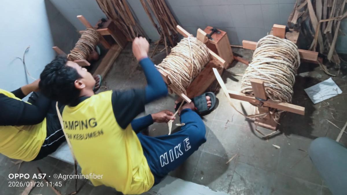 UMKM Ajak Warga Binaan Rutan di Kebumen Olah Limbah Pelepah Pisang Jadi Berekonomi Tinggi