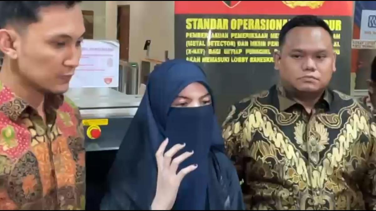 Wardatina Mawa Ngaku Jijik Kembali Melihat Bukti Video Dugaan Perzinaan