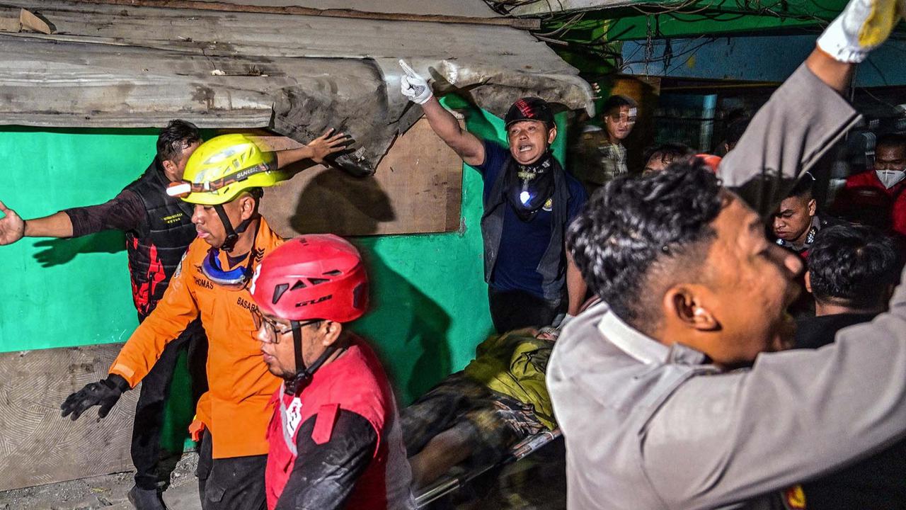 38 Santri Diduga Masih Terjebak Reruntuhan Ponpes Al Khoziny Sidoarjo