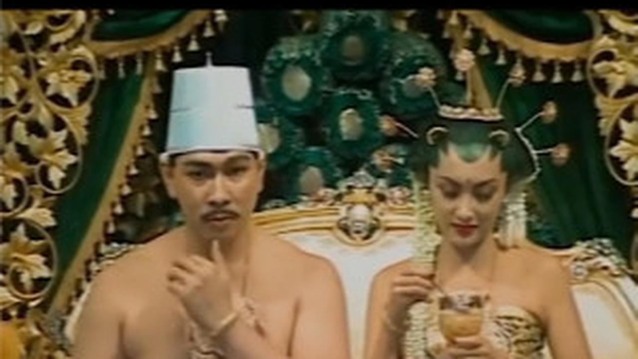 Ya, itu merupakan penikahan dari KPH Hutomo Mandala Putra atau akrab disapa Tommy Soeharto dengan Ardhia Pramesti Regita Cahyani atau Tata Cahyani. <br>