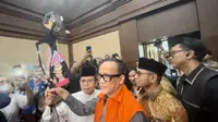 Momen Noel Ebenezer Terima Wayang Bima Sebelum Duduk di Kursi Terdakwa