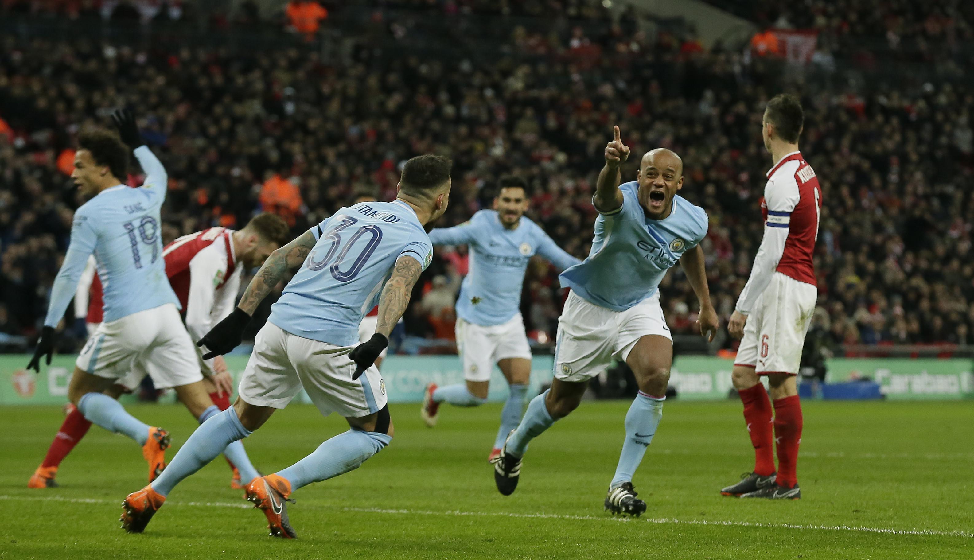 Manchester City sukses menjadi juara Piala Liga Inggris setelah menumbangkan Arsenal dengan skor 3-0 pada laga puncak, di Stadion Wembley, Senin (26/2/2018) dini hari WIB. (AP Photo/Tim Ireland)