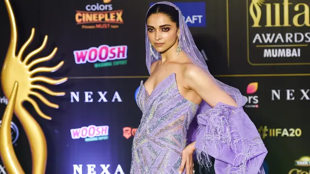 Cantiknya Deepika Padukone dan Katrina Kaif di IIFA Awards 2019