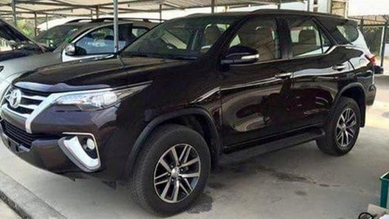 Toyota Fortuner 2016