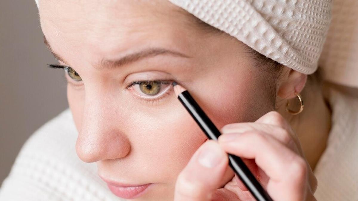 Mata Lebih Besar dalam Sekejap! Ini Rahasia Eyeliner yang Harus Dicoba