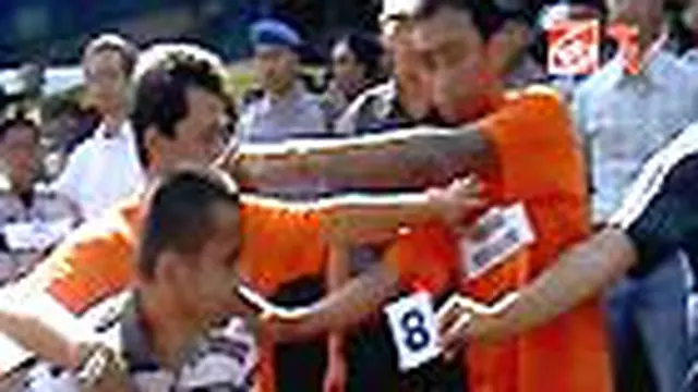Caci Maki Warnai Reka Ulang
